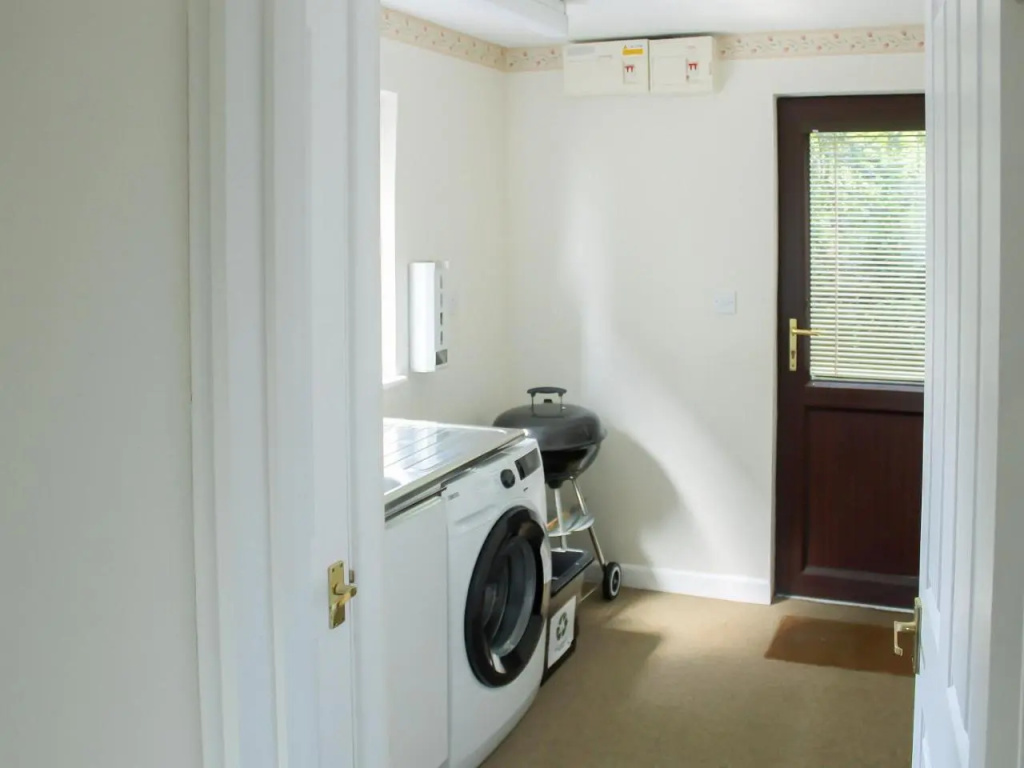 Pendower Apartment