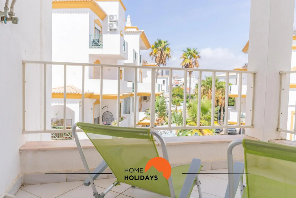 #075 Flat Near Strip Albufeira and 5m Beach