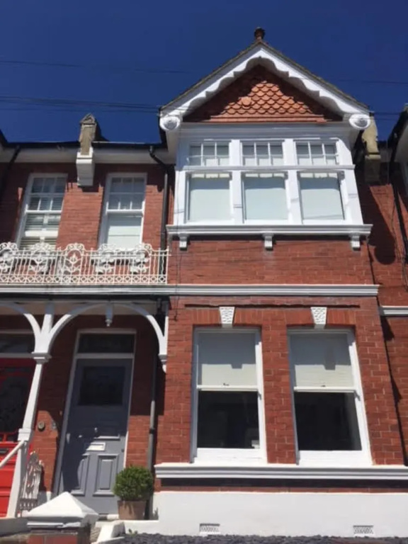 3 Bedroom Family Home In Brighton Sleeps 6