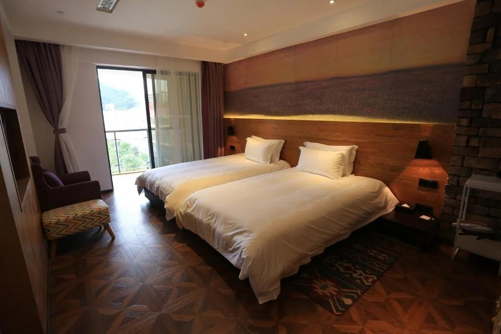 Aizhu Boutique Theme Hotel