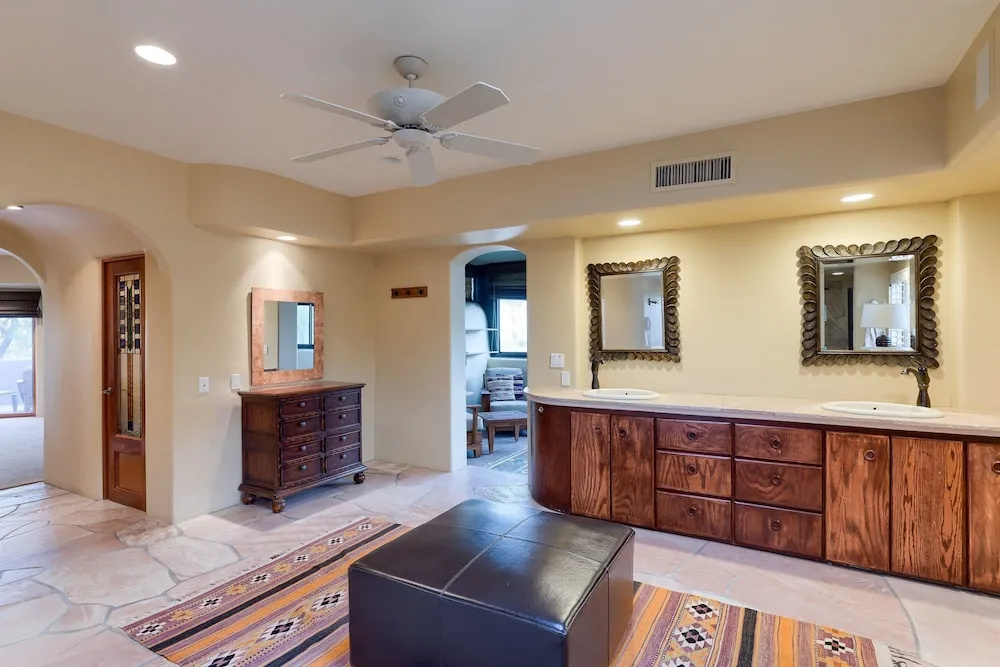 Carefree Oasis - Four Bedroom Home