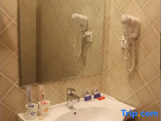 Mifang Hotel (Urumqi Miquan No.1 Middle School)