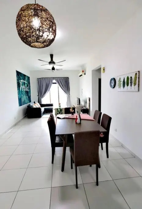 Forest in the Sky 3BR 8pax NETFLIX!! High floor By STAY