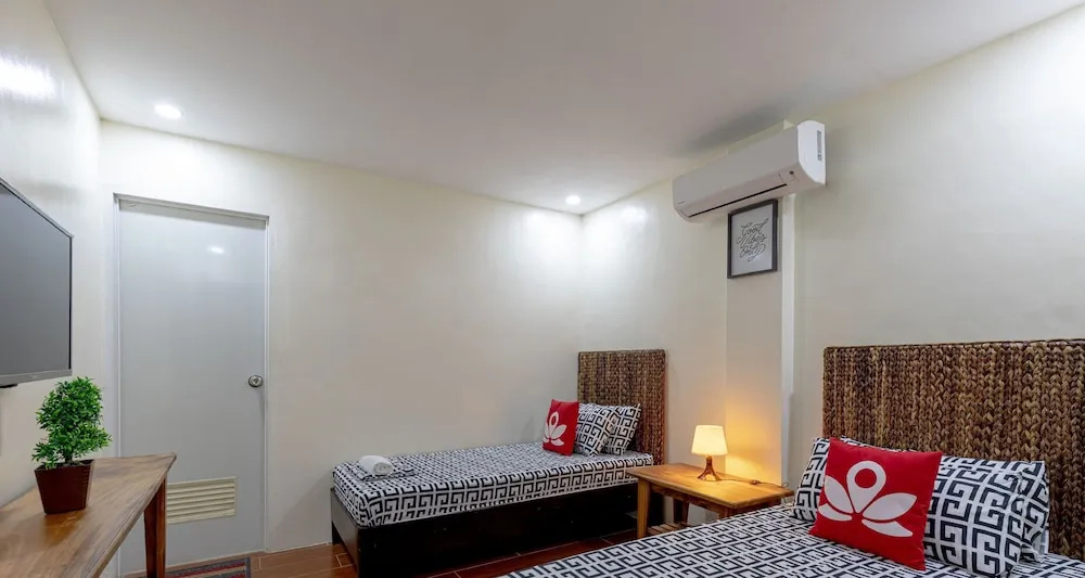ZEN Rooms Thirdy's Inn Legazpi