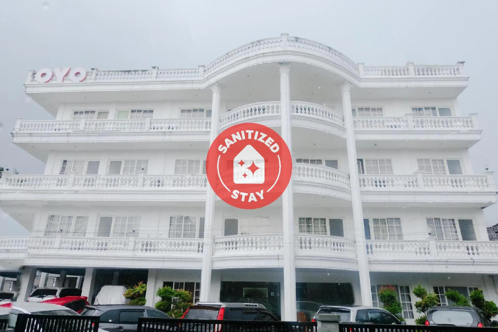 OYO 696 Hasanah Guest House Syariah De Saphire