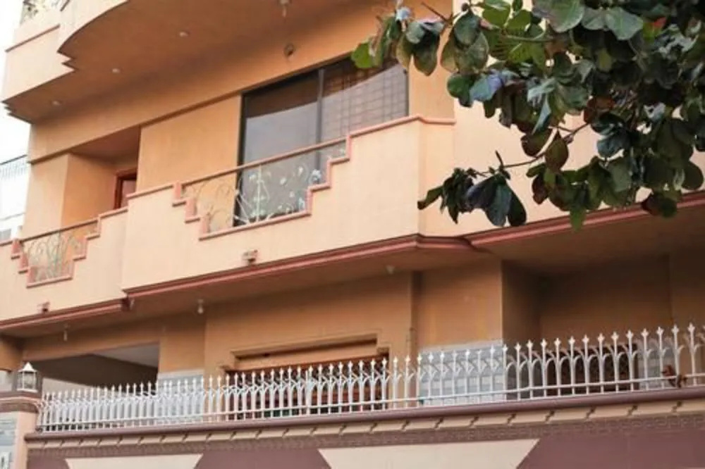 Cosy Inn Guest House
