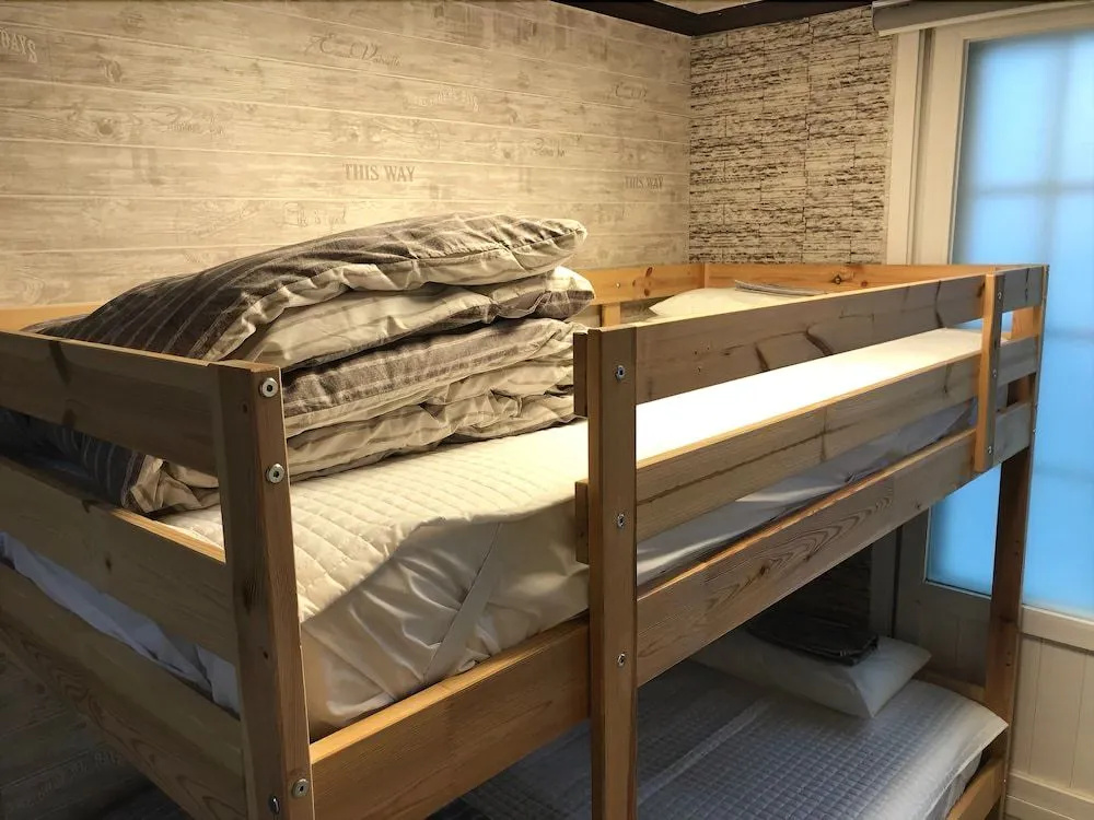 Blue Door Hostel Guesthouse