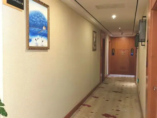 Yihai Ge Hotel (Xiamen SM City Gaoqi Airport Branch)