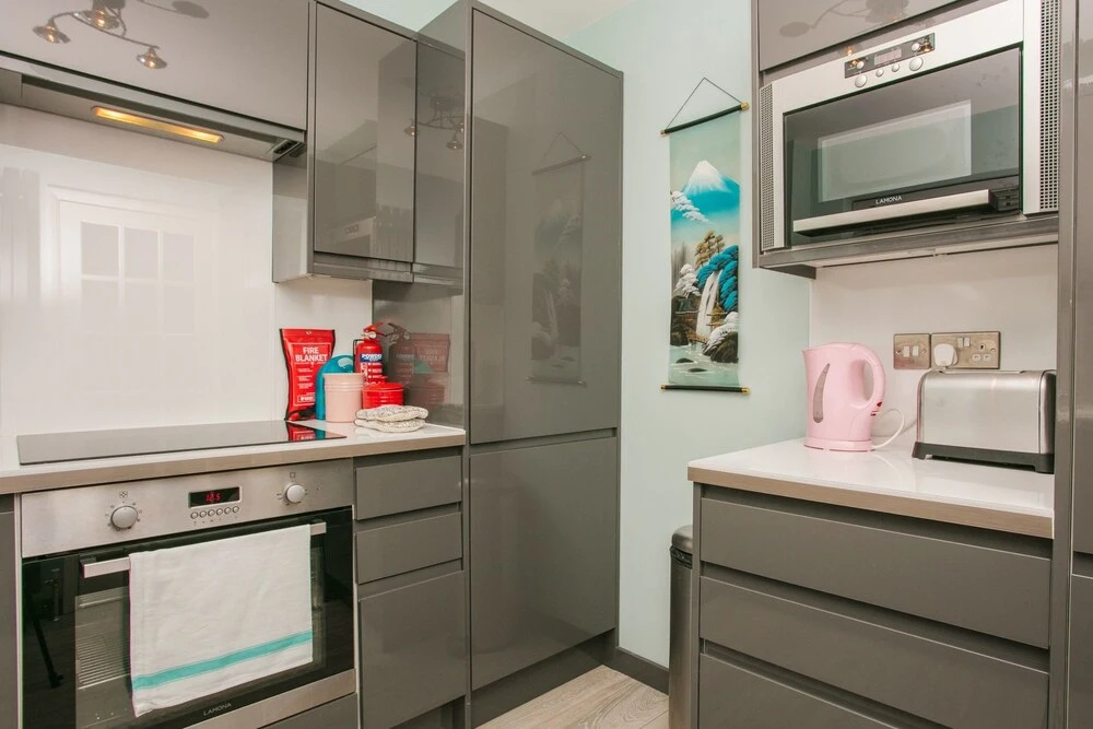 2 Bedroom Apartment Near Wimbledon Tennis Club Sleeps 4