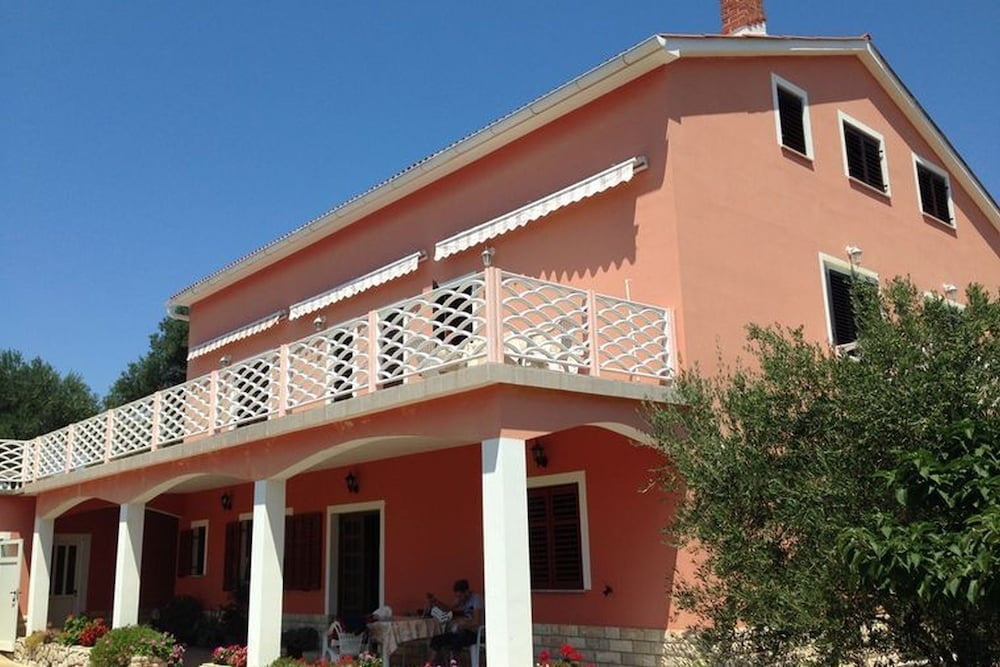 Luxury apartments Lun