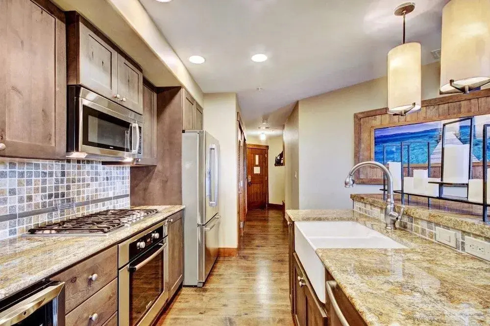 One Ski Hill Place S8322