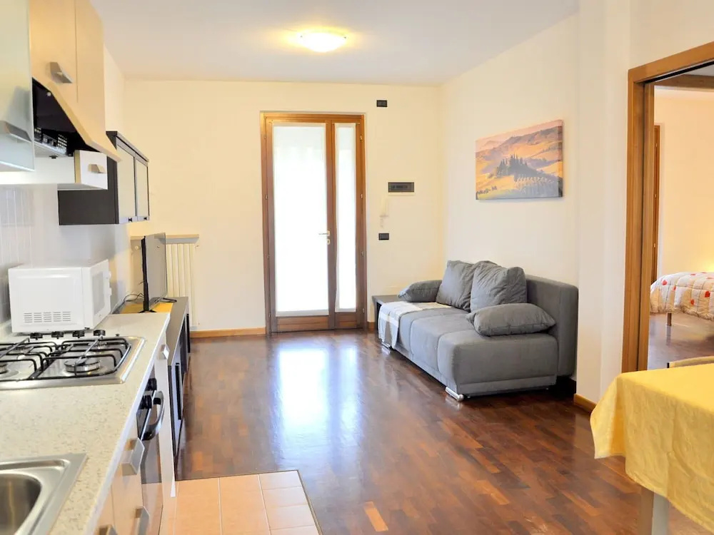 In a Quiet Area and not far From the Lake, Balconies Overlooking the Vineyards