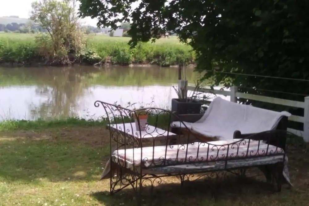 Havre de paix au bords de l'Eure - divers hébergements