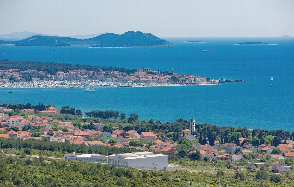 Amazing Apartment in Turanj With 2 Bedrooms and Wifi