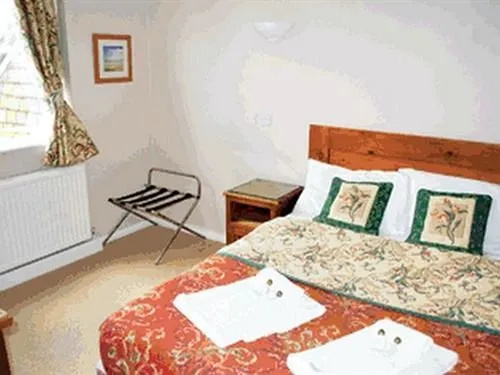 The Shears Inn