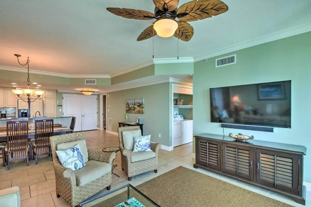 Pensacola Beach Resort Condo With Beach Access!