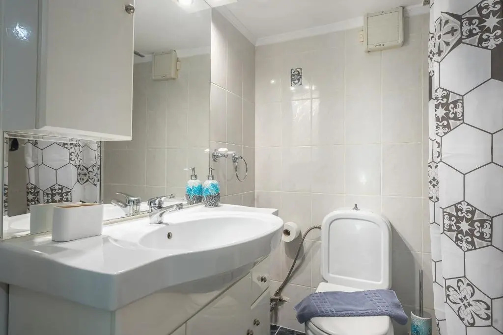 Boutique Acropolis Apartment - Just 5 minutes walk to Acropolis Museum by Cloudkeys
