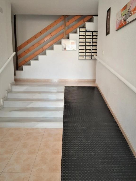 Precioso apartamento con ascensor a 80 metros del mar