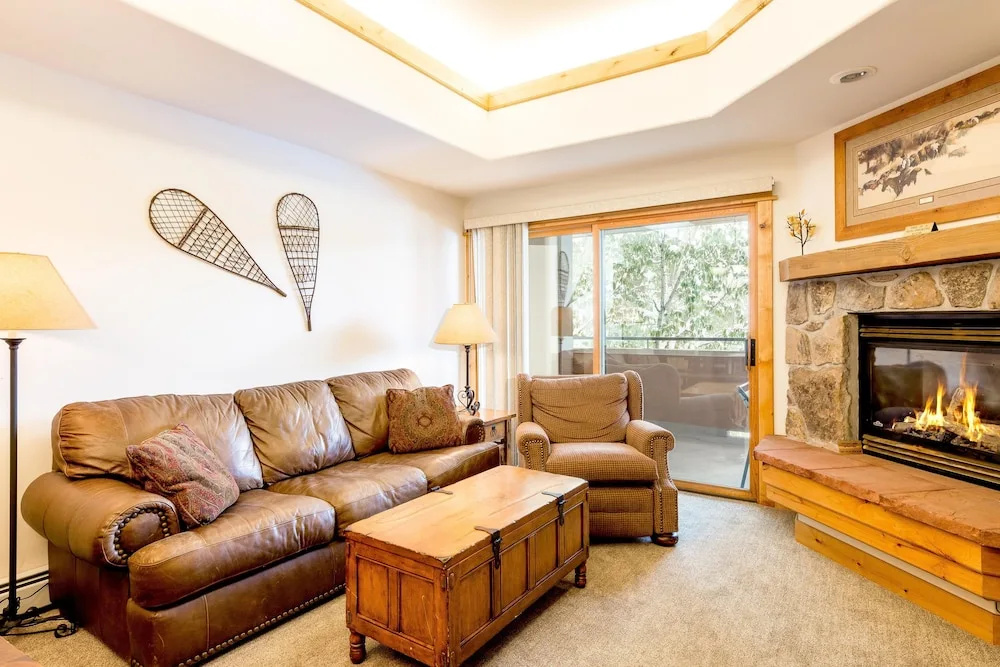 2740 Eagle Ridge Drive Condo - 2 Br condo by RedAwning