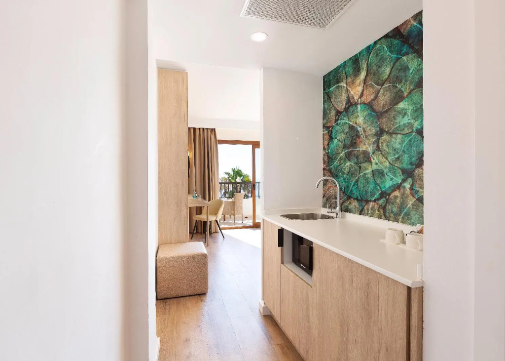 Alua Suites Las Rocas