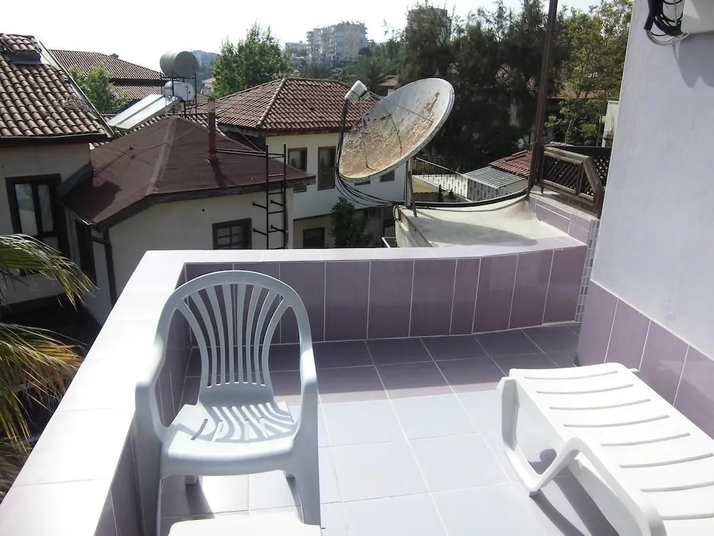 Sultan Pension