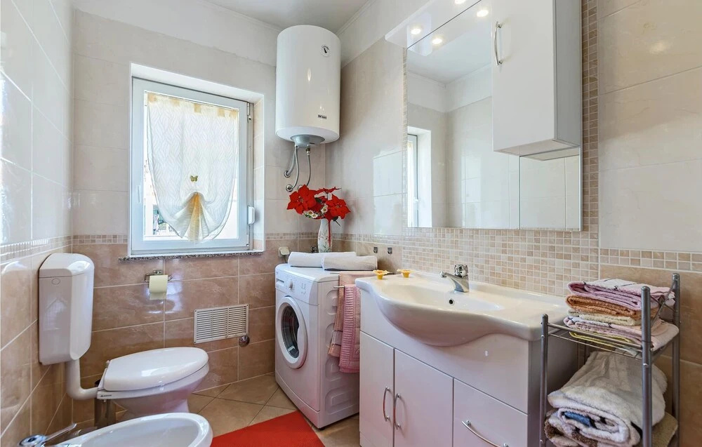 Nice Apartment in Labin With 1 Bedrooms and Wifi