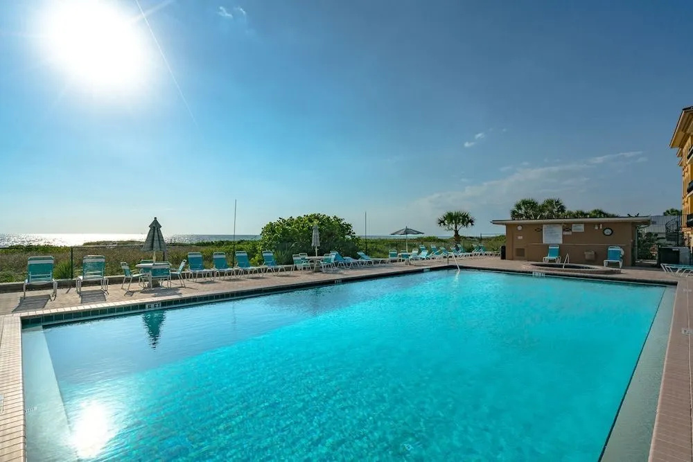 Reflections on the Gulf by Distinctive Beach Rentals