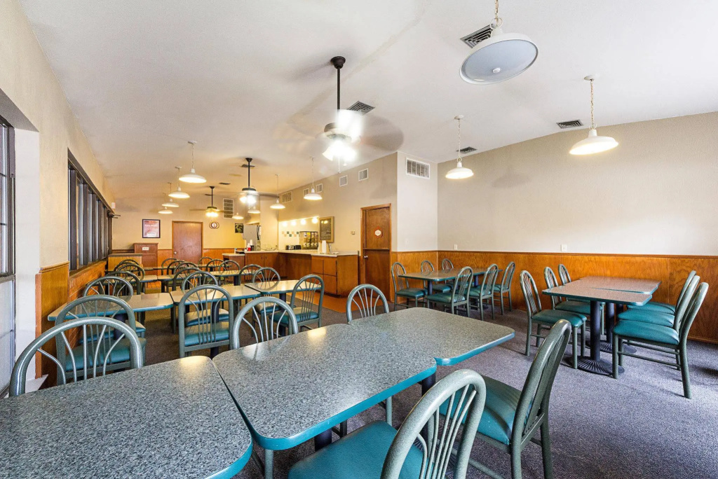Econo Lodge Inn & Suites Fulton - Rockport