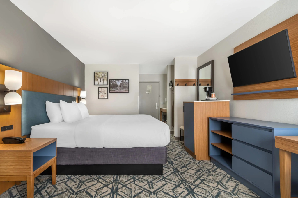Country Inn & Suites by Radisson, Shelby, NC
