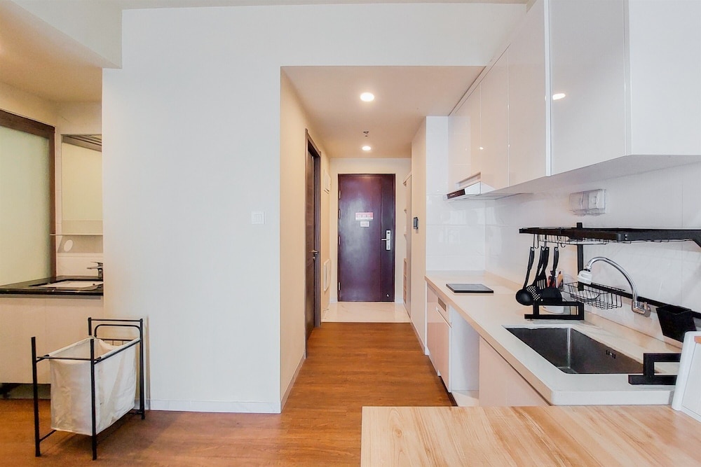Well Appointed And Fancy 2Br At Sky House Bsd Apartment