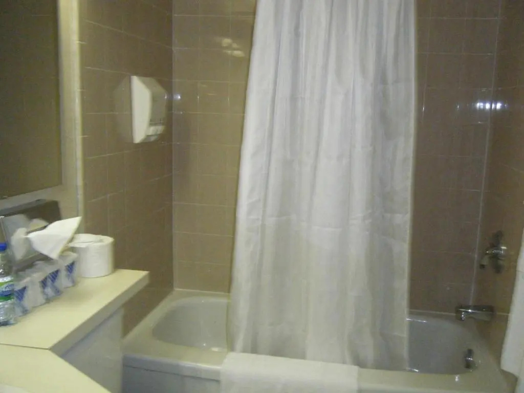 Claymore Inn and Suites