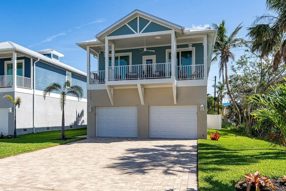 Welcome to 5545 Palmetto Street All NEW! Just Built! Book It NOW! home
