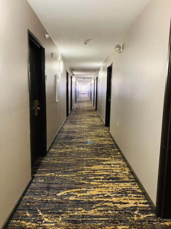 BridgePointe Inn & Suites by BPhotels, Lincoln I-80 & 27th St