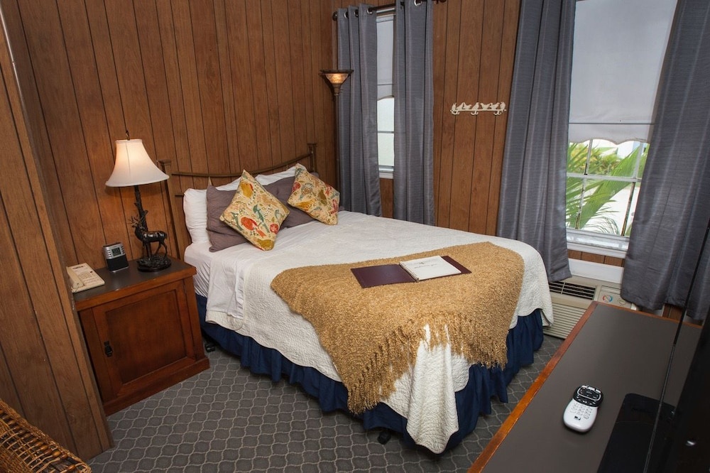 Seminole Inn