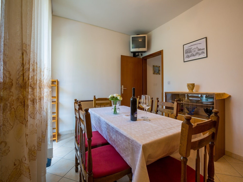 Apartment DARINKA 1