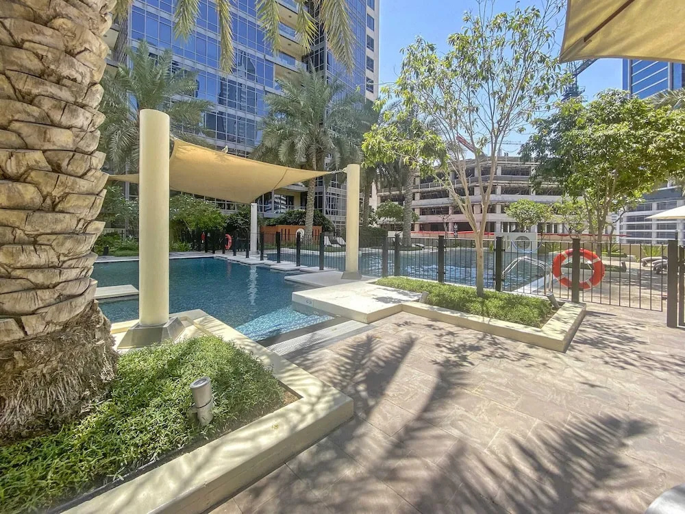 Studio for 4 just 5 Min Walk to Burj Khalifa, Downtown Dubai, Tower Elite 1