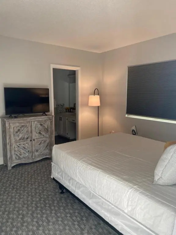 River Place Condos 603 2BD