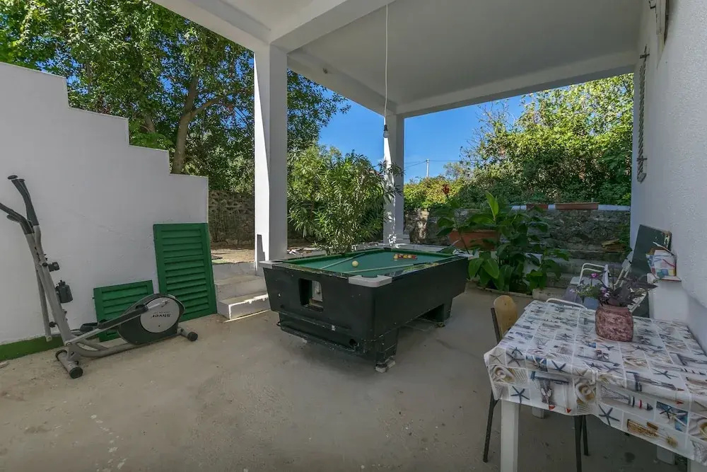Apartment Garden by the sea
