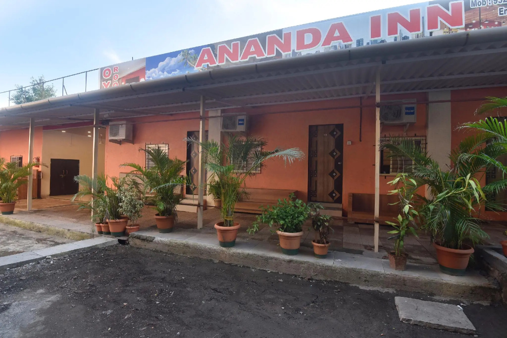 OYO Flagship 44010 Ananda Inn