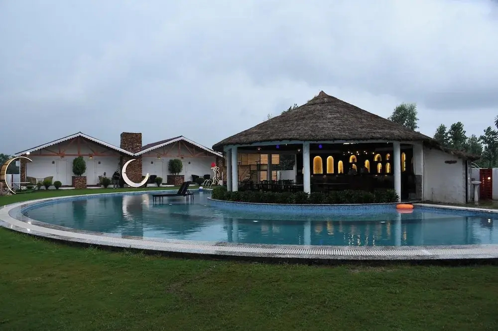 Prakaram Resort And Cafe