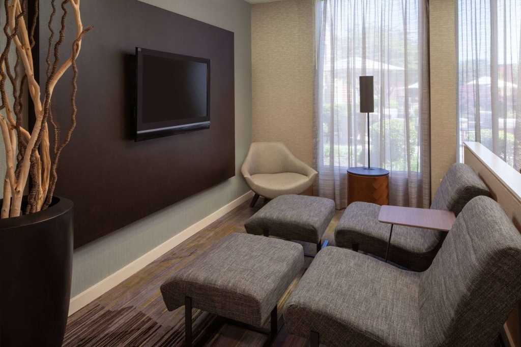 Sonesta Select Chattanooga Hamilton Place