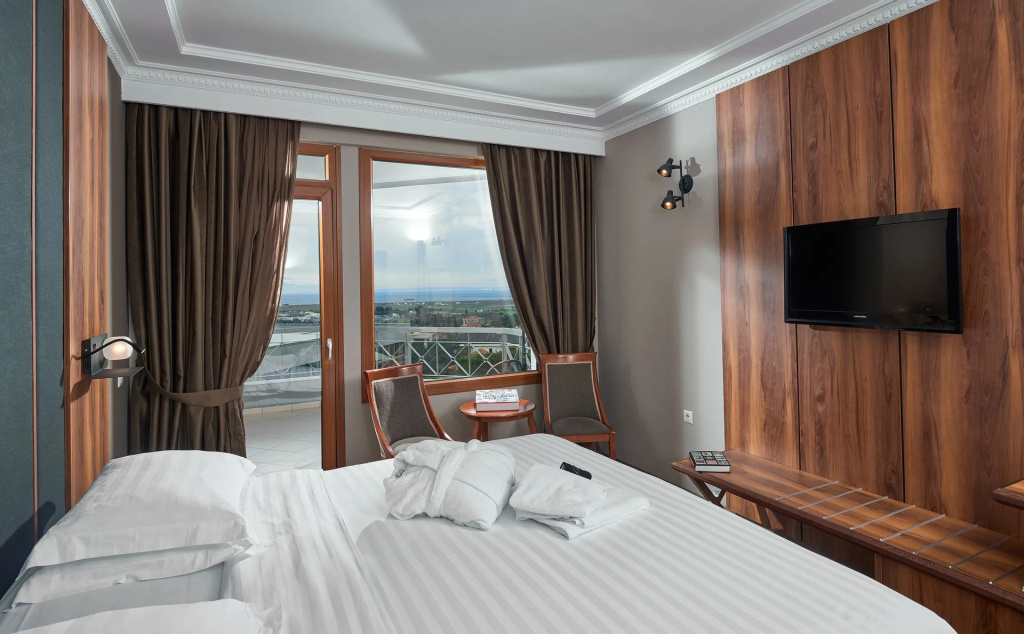 Royal Hotel