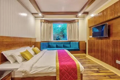 Playground Adventure Hostel