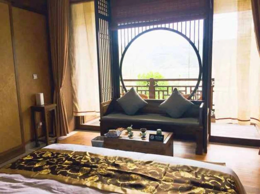 Qiansu Ban Jiang Xia Boutique Inn