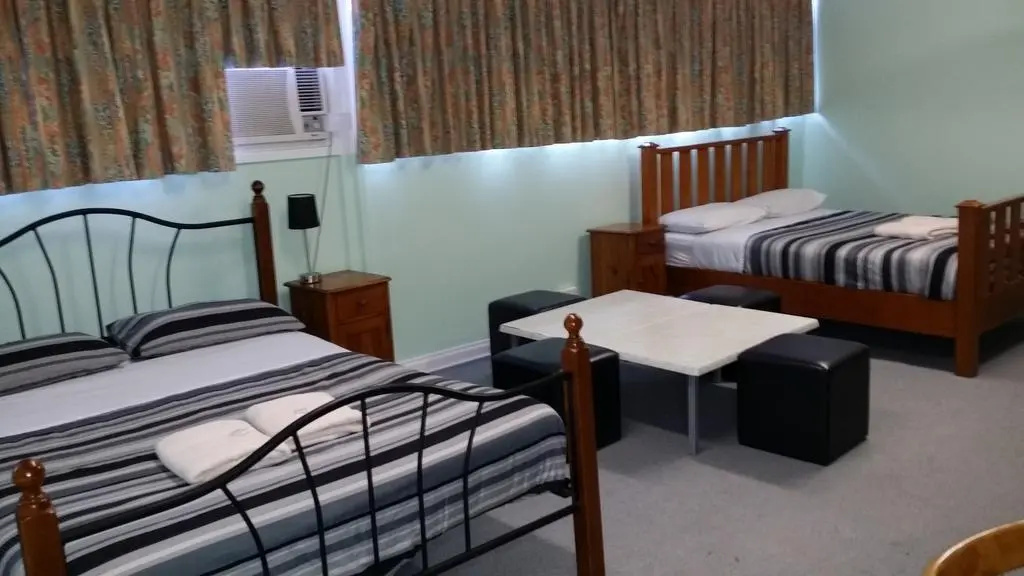 Warners Bay Hotel