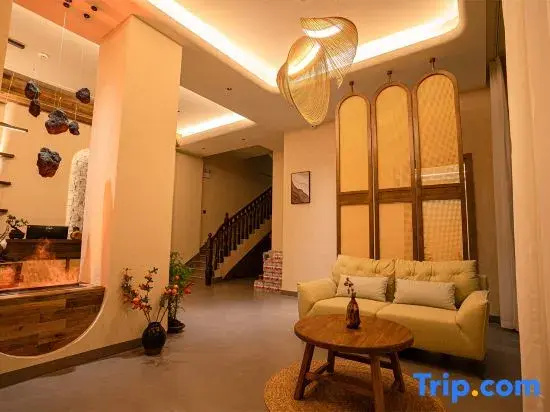 Nianchu Homestay (Jianshui Ancient Town Xiaohuoche)