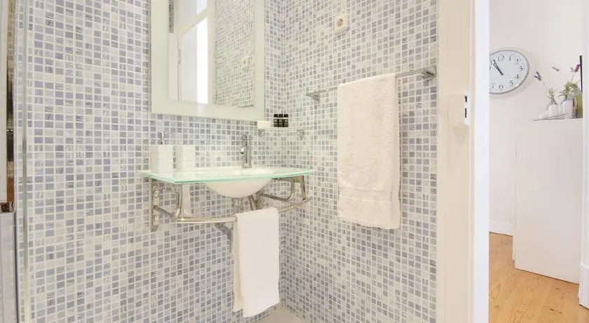 Lisbon Glow Apartment
