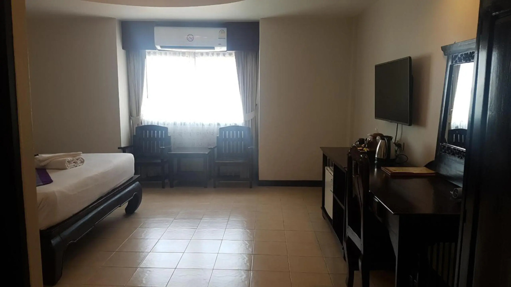 Wangburapa Grand Hotel