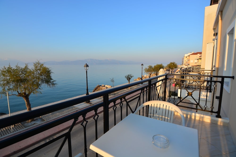Hotel Kyani Akti