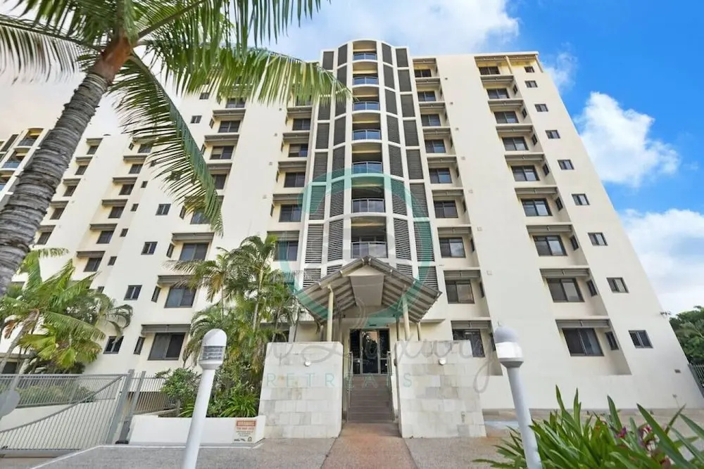 ZEN AT ARKABA - 3BR Luxury Apartment